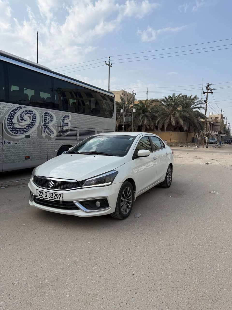 سوزوكي سياز موديل 2023 رقم اربيل بـ أسم شركة وكالة بـ اسمي فول مواصفات عده الفتحة ماشبة 25 الف صار بيهة حادث ع اثره صار بارد بالجاملغ والبنيد جهة السائق صور الحادث مرفقة سيارة كلش نظيفة واعتمادية محرك 1500 گير AT اربع نمر مو cvt 
السعر المطلوب 140 ورقة قابل للتفاوض  للتواصل عبر الواتس اب *********** البصرة, العراق
