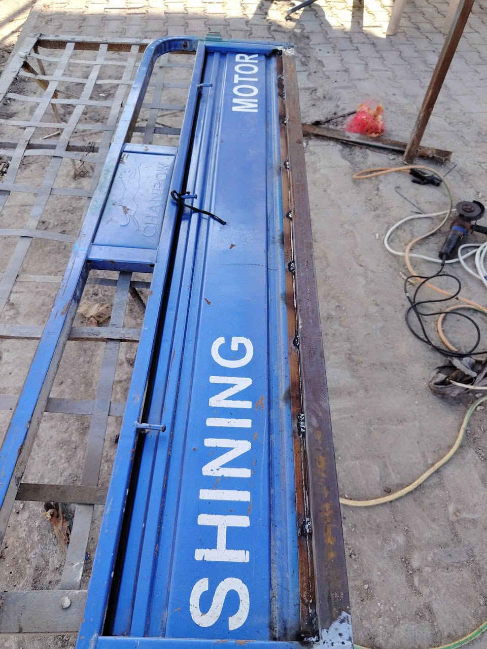 قبل العمل وبعد العمل
حدادة فائز ابو دكه تقاطع العزل
***********
