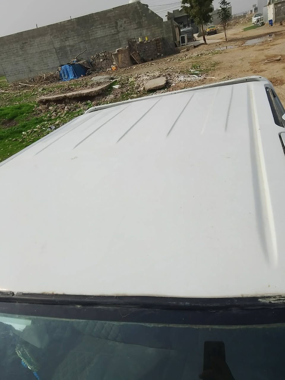 نیسان بۆفروشتن مویل2002تە برید باوە ر علوج ساغە میکینە وگیڕو ئە کسڵ بێ عیبە زۆر توندوتوڵە سیارە 54گە ڵا. شوین کلار . ژم ***********
