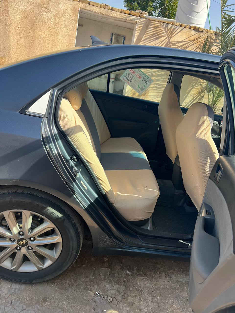 سلام عليكم  سوناتا 2010  رقم بغداد ب اسمي مداور مباشر. مكينه 6سلندر.
ضرر جاملغ وبنيد حادث خارج. فقط.  سياره جديدة. 
سعر 113قابل لتفاوض. مكان كربلاء ‏‪0783 572 3389‬‏
