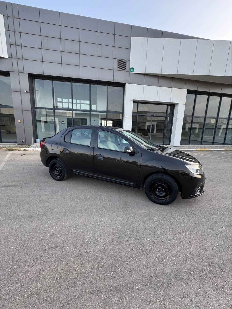 رینۆسمبول٢٠١٧تۆماتیک
گیرومەکینەتەبریتی بەشەرت نەکراوەتەوە
٧٢هەزاررۆیشتووە
بێ بۆیاخ بێ کرانەوە یەک پەڵە ساردی هەیە
لەسلیمانیە
٧٥گەلامەجالیکی کەم

*********** السليمانية, العراق
