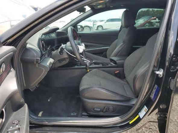 السلام عليكم
النترا Nline 2023  لمتدد
رقم بغداد 
مواصفات
مكينه 1600تيربو
ابواب بصمة
بصمة تشغيل 
تشغيل عن بعد
هندبريك كهرباء
ترحيب
اوتو هواد
اوتو ستوب
مثبت سرعه 
قيادة ذاتيه
رادار 
توقف ذاتي
ثلاث انظمة قيادة 
‏_ NORMAL
‏_ SPORT
‏_ SMART
كشنات جلد 
فول تحكمات ستيرن 
كشنات وستيرن هيتر
صندوق ذكي
لايت زنون 
بكلايت ليد
بصمه تشغيل وبصمه ابواب لمس وتشغيل عن بعد 
السياره بعد بيها مواصفات فول   
بنيد تبديل وصبغ فقط 
ايرباگ درگه فقط
بدون دواخل لغد شواصي سليم
السيارة بعد احلى من الصور وكلش نضيفه
السعر : 145 وبيها مجال قليل
 مكان السيارة البياع 
***********
