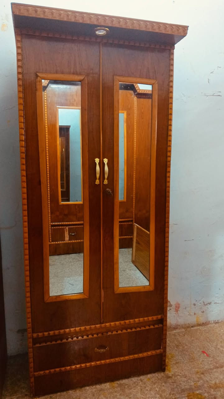 سلام عليكم غرفه صاج عراقي نضافه كدامك مابيهه ضرر سعر 350 ***********تصال وتس اب خاص موجود
