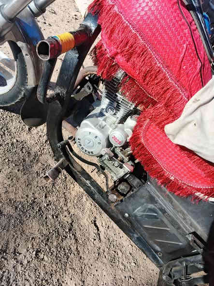 س موديل 22 مكفوله م̷ـن لحيم خياس ستوته بلاديه  كهربئيات ڱڵـه. شغاله مكينه 23 جديده تخم تاير جدددد
السعر 1350 بيه مجال قليل
ديالئ لخالص
***********
