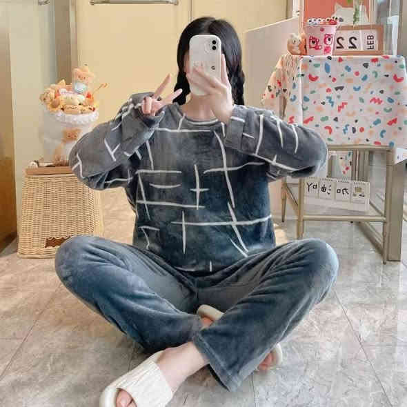 احلا واجمل الموديلات يمنااا 🥰🌸
خامه درجة اولى 🔥🌸👌🏻

جميع القياسات متوفره 🧚🏻‍♀👌🏻

للحجز واتساب 💬 ***********
