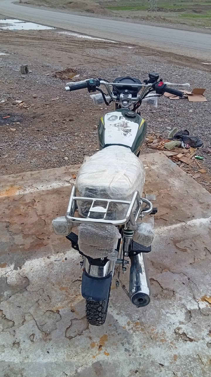 سولنك موديل 24وضع ابلادي
كله شغاله كهربائيّات

سعر خاص مفتوح

المكان ازاب قريه شميط 

***********
