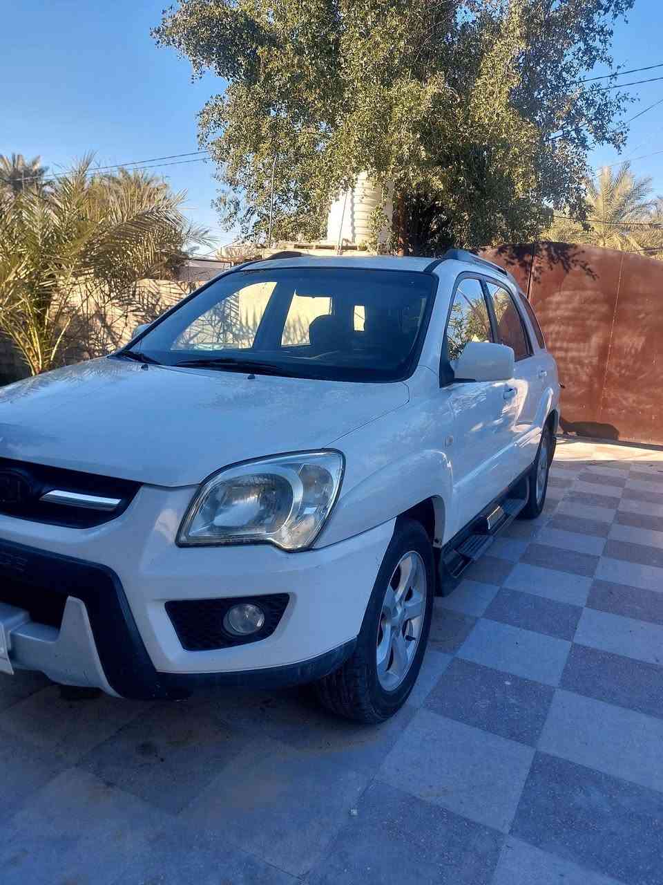 السلام عليكم سبورتج كوري موديل 2010
رقم بغداد نص فول 
محرك 200 بلادي كير بلادي 
بدون صبغ اكو فيدو توضحي للسياره 
سعرالمطلوب 118 بيع مستعجل 
***********وات ساب موجود 
*********** ديالى بعقوبه
