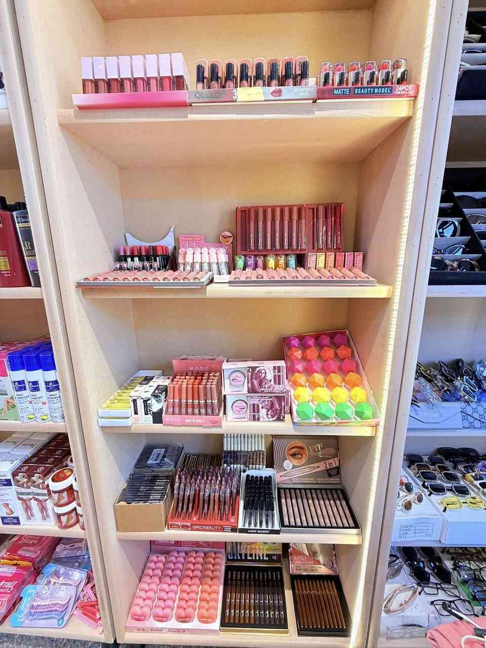 الغراض لبيع شراي يتصل على رقم 0772093143


**إذا كنت صاحب هذا الإعلان وتريد حذفه لأي سبب، رجاءا أرسل رسالة إلى الدعم الفني**