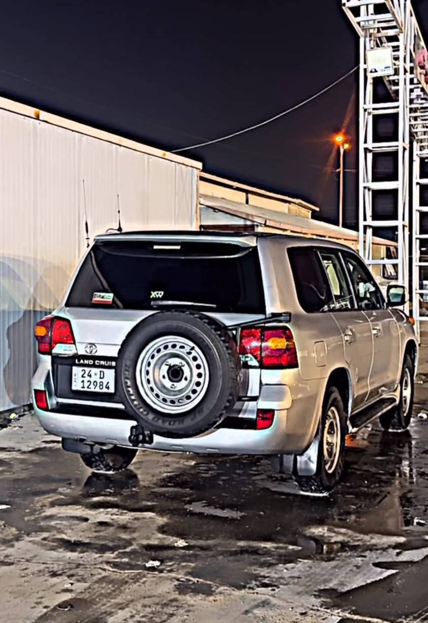 بعد التحية والاحترام ☺️
لاندكروز  2009 قطري اصل 🇶🇦   

كير عادي  فول مواصفات 

السيارة جاهزة من كل نقص     

السعر 275 وبيها مجال بسيط

 مكانها السماوة مركز المدينة 

***********
