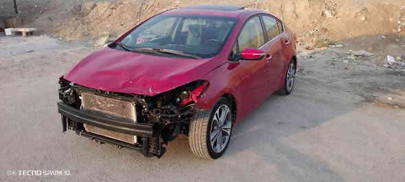 فورتي وارد امريكي موديل 2016 رقم كربلاء تحويل رقمي الجديد 
فول مواصفات فتحة جلد بصمة بصمة بيبان كامرا تدفئة بالكشنات مرايات شفط يدات نيكل ويل كب مكينه 1800 حادثها مال امريكا داعمية فقط بدون صبغ مكفولة 
وحالياً بيها حادث طخة بنيد وداعمية ولايتات ابيعها على وضعها مكان السيارة بغداد مشتل سعر105 سيارة 
ماشيه 90 الف
***********
اعتذر عن المراوس بغداد
