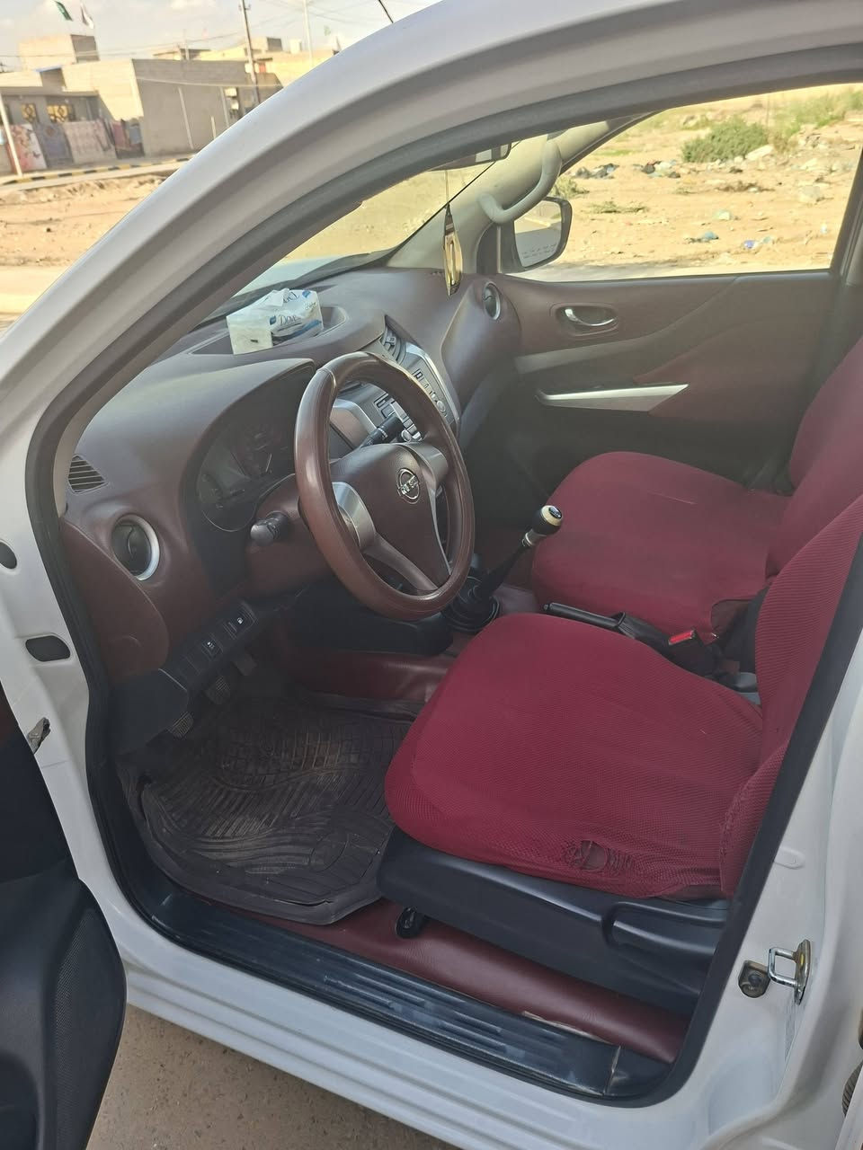 السلام عليكم سياره نيفاره (2016 )كفاله عامه بسمي العنوان العزيزيه واسط رقم صاحب السياره (***********)
