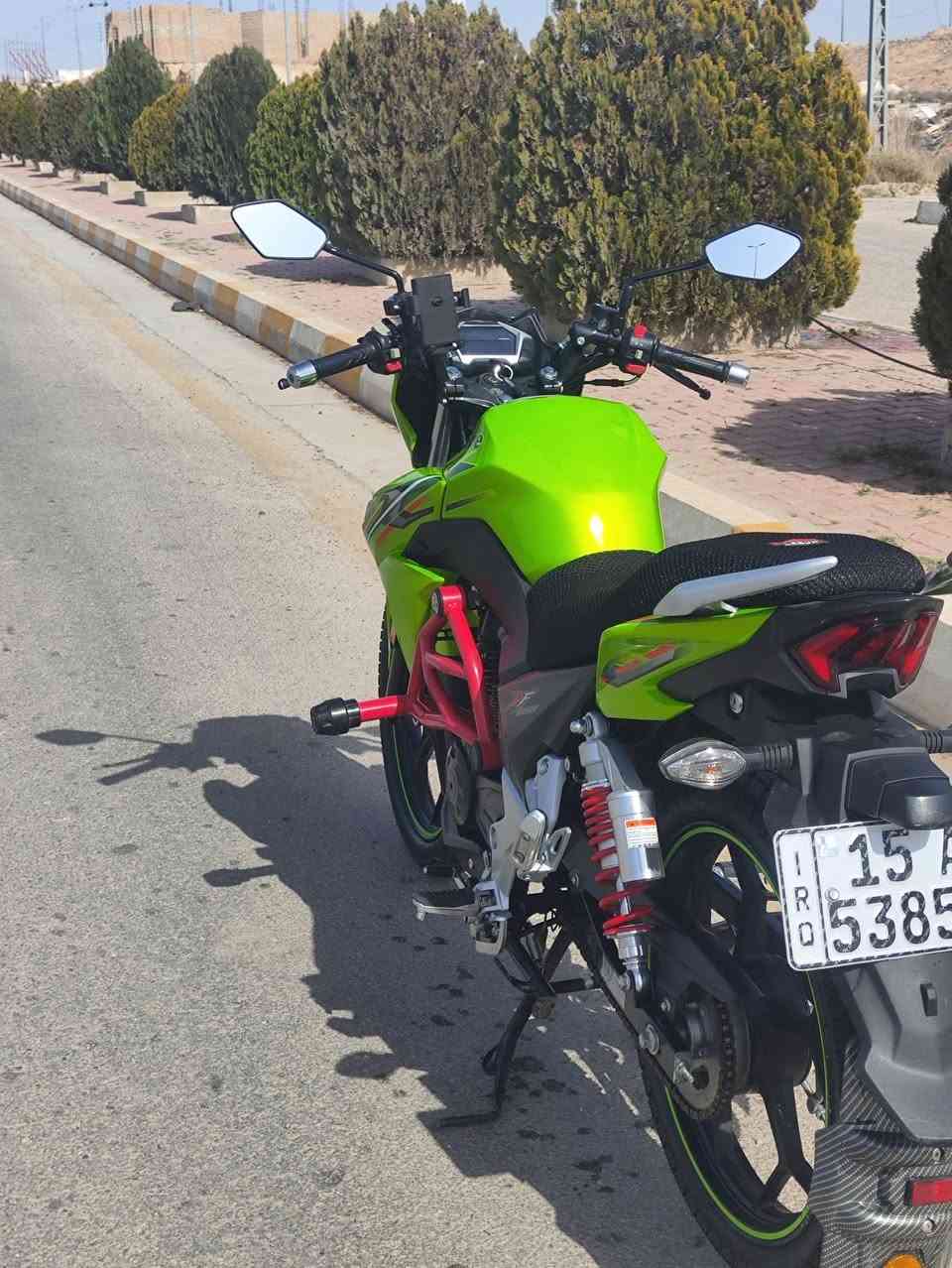 سلام عليكم 
هوجي دي اف للبيع 
موديل 23
مسجل اجنبي لوحات وسنويه 
بعده جديد ع وضع لبلاد مابي اي نقص 
تاير لامامي بلادي والخلفي ماصار فتره من مبدل 
السعر 20ونص 
عنوان رأوه 
الاستفسار ***********
