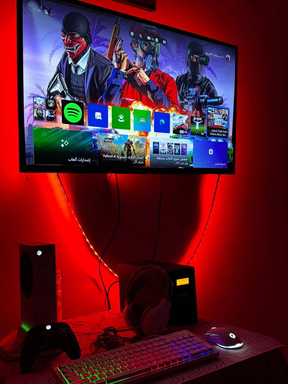 اكس بوكس سيريس اس جهاز استخدام 3 اشهر وبسيط جدا نضافة 100%
السعر 450 الف فقط الجهاز  
وعندي ويا غراض  قاعدة الاكس بوكس وشاحنة يدات ومروحة لجهاز بنفس وقت سماعة كيمنك محيطية ماوس اصلي كيبورد الوان وصله كيبورد وماوس ويوبيس 3000 
طبعا بس هذني الغراض ماخذهن 190  

السعر الكلي كلهن سويه كاملات ( 580 ) الف  قفل ومحد يلكى هيج نضافه وهيج سعر وغراض ويا 
مع العلم شوف سعر جديد وشوف سعري وشوف الغراض ناطيكياهن اذا تشتريهن شوف شكد حيصير عليك اذا مو ٧٥٠ وفوك

مكاني الكاضمية بغداد
***********
