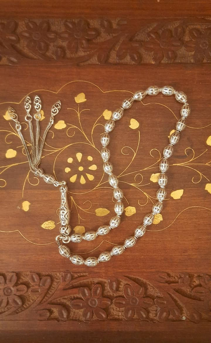 مجموعه سبح فضه بالكامل شرط غير مستخدم مو كسر هذا اخوان ولامستخدم شرط غير مستخدم لتفاصيل اكثر مراسله الصفحه


**إذا كنت صاحب هذا الإعلان وتريد حذفه لأي سبب، رجاءا أرسل رسالة إلى الدعم الفني**