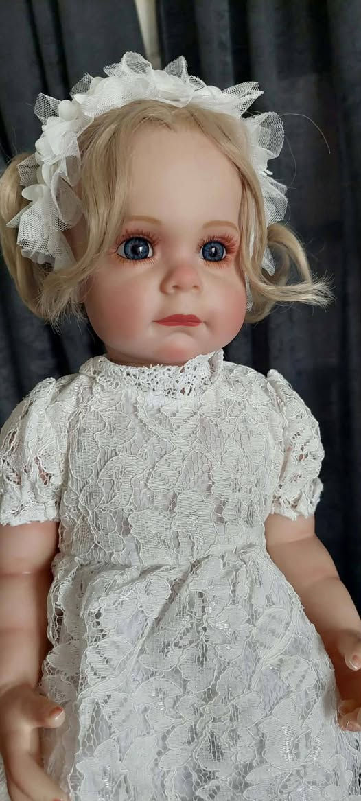 ✨ توفرت الآن لعابه بيبي سيلكون واقعية جداً ✨
👶 ملامح حقيقية 100%
👱🏻‍♀️ شعر طبيعي ناعم
👀 عيون زجاج لامعة تعطي شكل حيّ
📏 حجم كبير ومميز
🤍 ملمس ناعم جداً مثل بشرة الطفل
مناسبة للهدايا 🎁 ولعشاق الدمى الواقعية
📩 للحجز والاستفسار خاص


**إذا كنت صاحب هذا الإعلان وتريد حذفه لأي سبب، رجاءا أرسل رسالة إلى الدعم الفني**