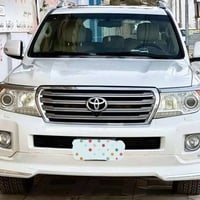 لاندكروزر VXR • ٢٠١٤ • ٨ سلندر ٤٧٠٠