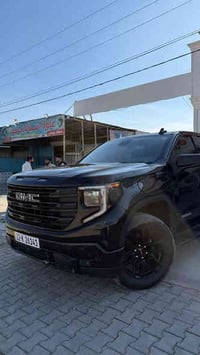 للبيع مستعجل  جمسي سييرا  موديل ٢٠٢٤ محرك ٤ سلندر ٢.٧ ماشية ٣٣ الف كم ...