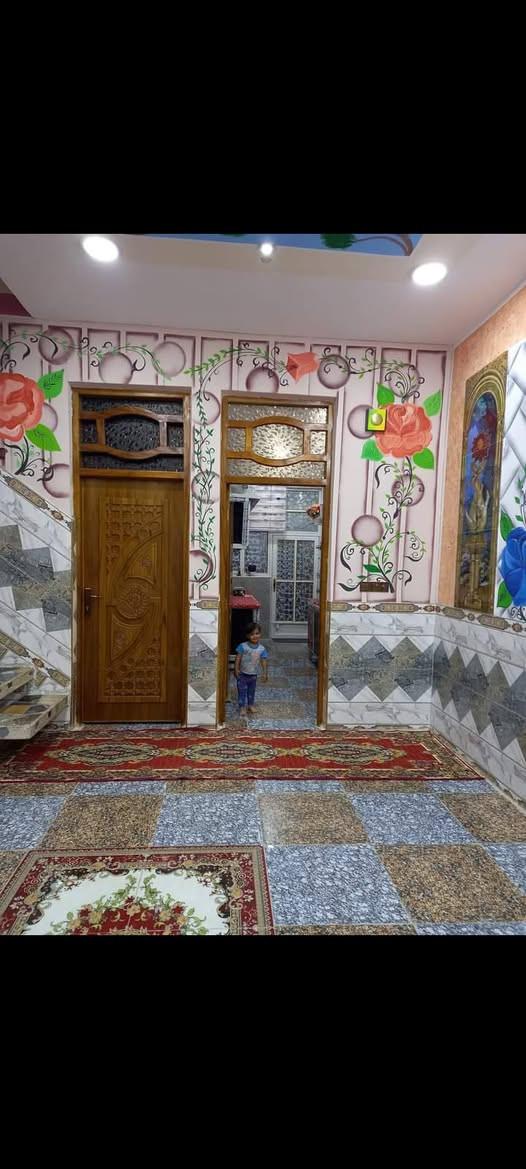 بيت البيع المساحه 150  العوفيه قرب مدرسه علي
الاكبر  رقم *********** سعر خاص ؟
