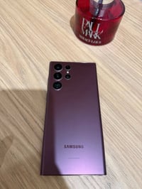 samsung s22 ultra امريكي ذاكرة 512 و رام 12 مكفول كفالة عامة من كل خلل...