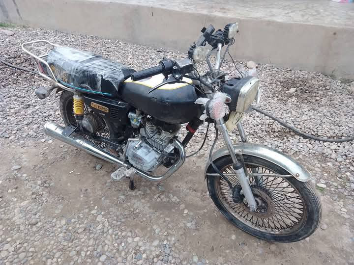 سيفان  موديل 24 
كهربايات شرط نشاط فول 
محرك معمر جديد 
يرهم مراوس ويرهم بيع


**إذا كنت صاحب هذا الإعلان وتريد حذفه لأي سبب، رجاءا أرسل رسالة إلى الدعم الفني**