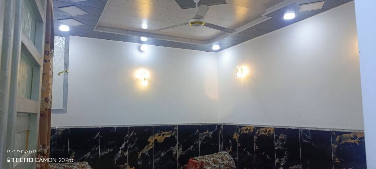 🏡 بيت 200 متر ب 38 مليون وبيه مجال
🔹 المساحة الكلية: 200 متر
🔹 البناء: 100 متر
🔹 حديقة: 100 متر 🌴
💰 السعر: 38 مليون قابل للتفاوض
📄 الطابو: زراعي سند 25
🧱 البناء درجة أولى – شغل جناي وتجي تشوف بعينك
صب كونكريت + جسور
حجر
كاشي وسيراميك
🏠 يحتوي على:
غرفة + صالة + استقبال + مطبخ
صحيات داخل وخارج + حديقة
📍 الموقع: شارع الصب – عمود 276 وتنزل
📞 للتواصل:
اتصال: ***********
واتساب: ***********
