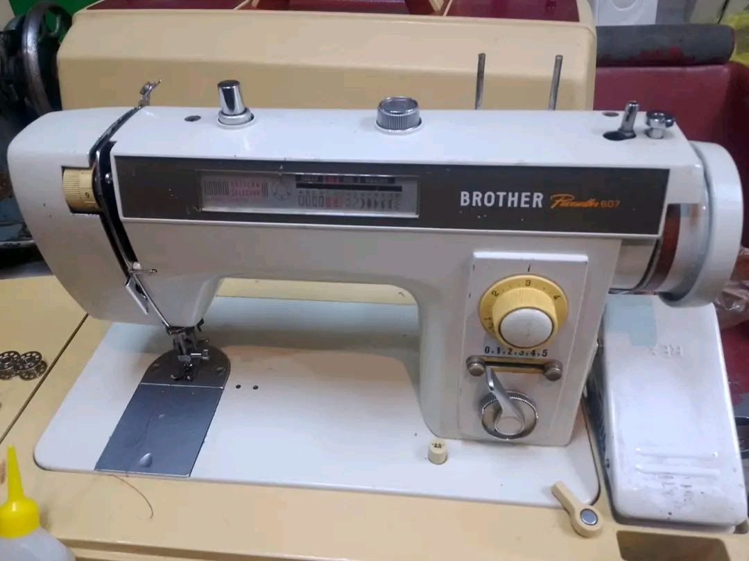 مكاين برذر مال موسسه نظيفه اخت الجديده مع الجنطه 200.الف خياط عدل وزكزاك وتطريز ودكمه وبيت دكمه واوفر وهواي نقشات بيها للحجز خاص متوفر توصيل كل محافظات العراق


**إذا كنت صاحب هذا الإعلان وتريد حذفه لأي سبب، رجاءا أرسل رسالة إلى الدعم الفني**