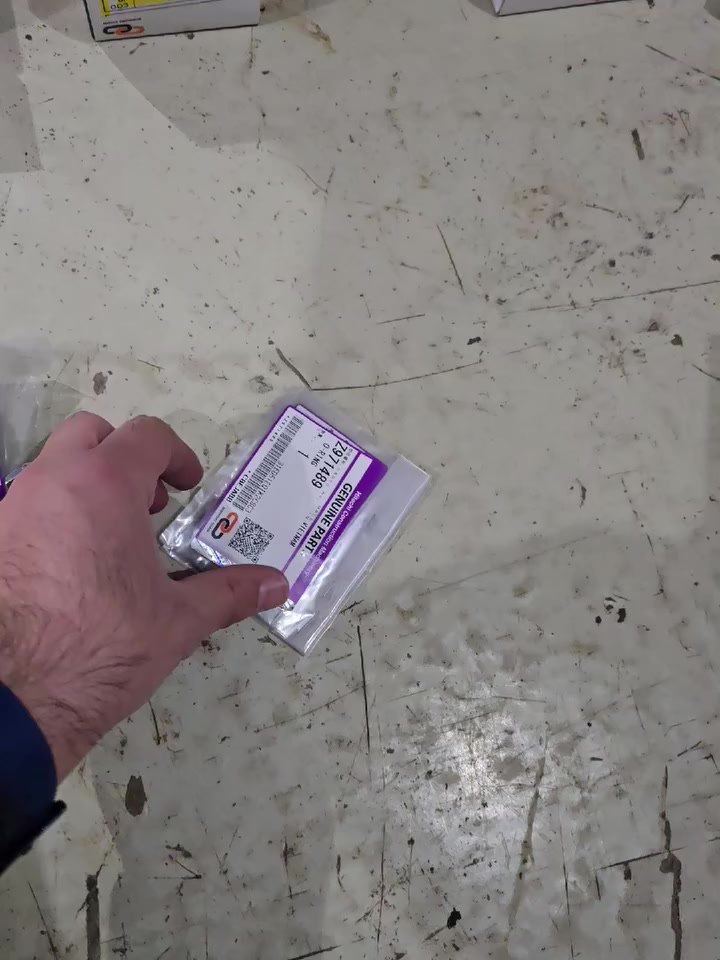 سلام متوفر لدينا ادوات احتياطيه من شركه هيتاشي حفاره موديل حديث شفا الكاوسكي اتصال تواصل على الماسنجر


**إذا كنت صاحب هذا الإعلان وتريد حذفه لأي سبب، رجاءا أرسل رسالة إلى الدعم الفني**