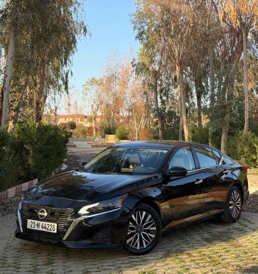 للبيع: نيسان التيما sv ٢٠٢٣
مكان السيارة:كركوك
للتواصل: ***********
السعر: ١٤٣ ورقة – قابل للتفاوض
المسافة المقطوعة: 35 الف 
المحرك: 4 سلندر – 2500cc
المواصفات: فئة sv
• بصمة تشغيل
بصمة ابواب 
• تشغيل عن بعد
• رادار أمامي
• رادار خلفي
• رادار جانبي
• تنبيه خروج عن المسار
• تحديد مسار
• دبل كزوز
• ليد نهاري
• لايت ليد بلادي
• مقعد السائق كهربائي
• ويل 19 انش بلادي
• شاشة تدعم Apple CarPlay
• حساس خلفي
أضرار السيارة:
• وارد أمريكي
• تبديل البنيد وجاملغ امامي سكن و نص باب خلفي صبغ
باب عكس سايق تبديل بلادي بدون صبغ
• باقي أجزاء السيارة مكفولة
• كفالة الشواصي والكير والمحرك من الأضرار
