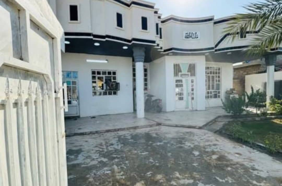 بيت للبيع فلوجه قرب جسر الثالث جبيل مساحه 400 سند زراعي 25 مفوض بطابو دفعت رسومات ونطوني رقم بس بعد تطويب عرض شارع 12 متر سعر 100    او بي مجال،،،،، ***********
