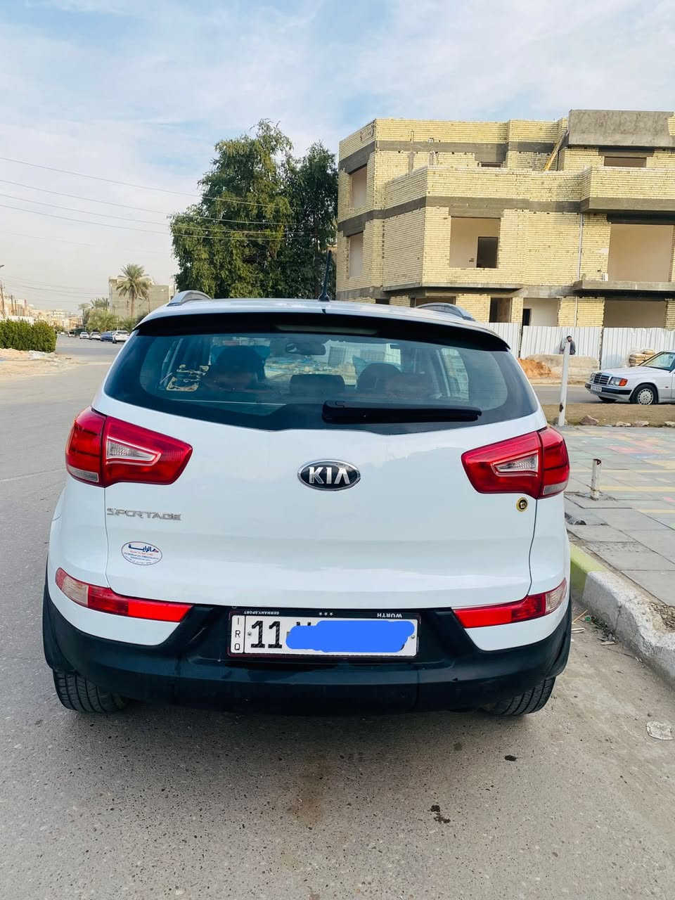 سبورتج 2015 خليجي رقم بغداد الجديد بأسمي السياره بانوراما مري شفط كامره حساسات تحكم ستيرن جهتين يدات نيكل السياره جاهزه من كلشي مكفوله من صبغ وتبديل ماعدا قطعه بدون دواخل  مكاني بغداد للاستفسار *********** السعر 152
