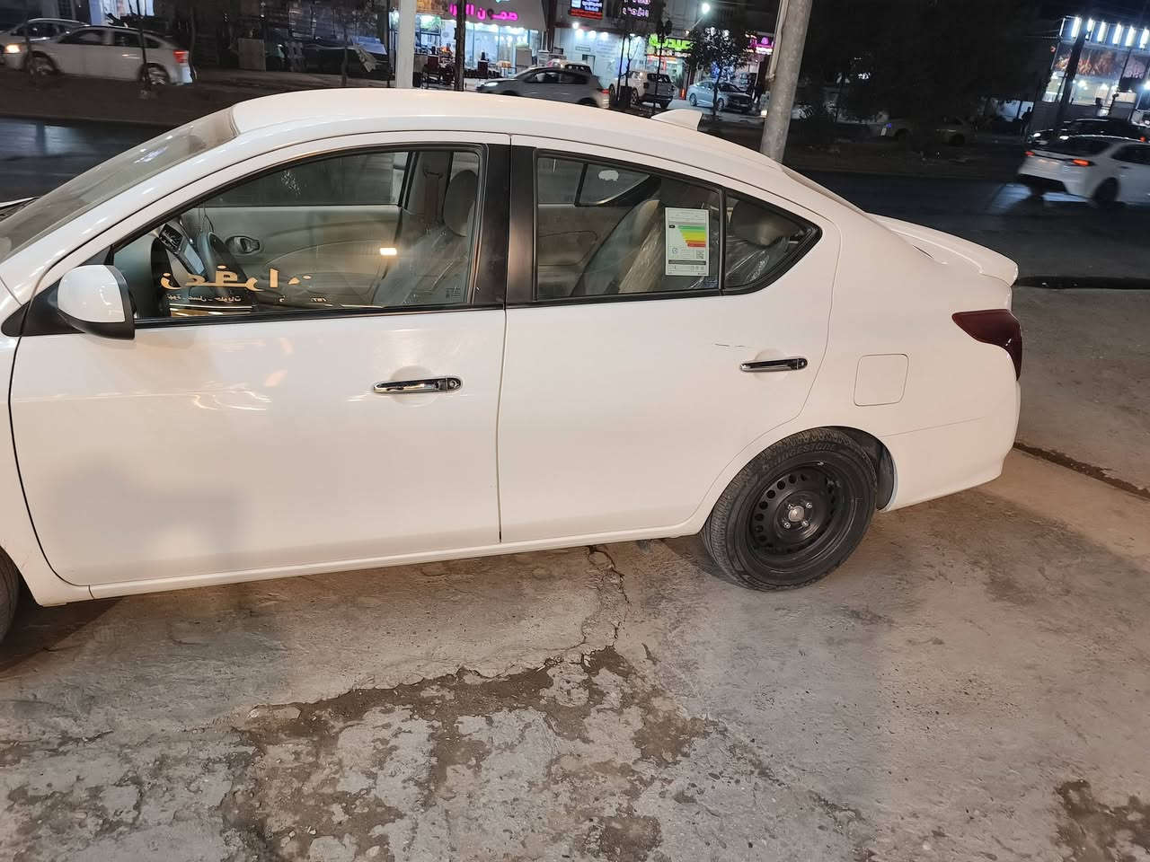 السلام عليكم نيسان سني هندي موديل 2024 ضمان شركه السور ماشيه ١١ ألف وشويه سياره مكفوله  كفاله عامه ما عده شخص بسيط بلباب رقم بغداد الجديد السعر ١٢٨    وبيها مجال أن شاء الله المكان بغداد شهداء البياع   ***********
