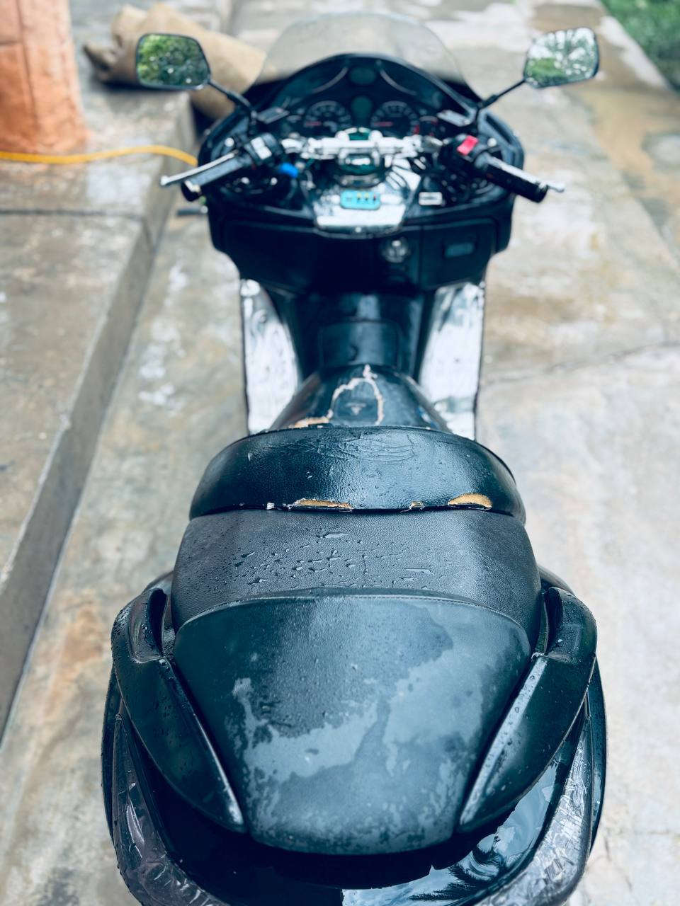 فورزا 08 كرستاله گير ملغي
كمرك مدفوع 
الدراجه شغاله وكامله ( محرك . منظومة تبريد . كهربائيات) فقط بيها خربطه بالجويتر ومحتاجه تبديل قايش 

الدراجه فقط مراوس . ( شعدك مراوس راسلني خاص والرزق ع الله ) 

مكاني بابل سدة الهنديه منطقة المهناويه


**إذا كنت صاحب هذا الإعلان وتريد حذفه لأي سبب، رجاءا أرسل رسالة إلى الدعم الفني**