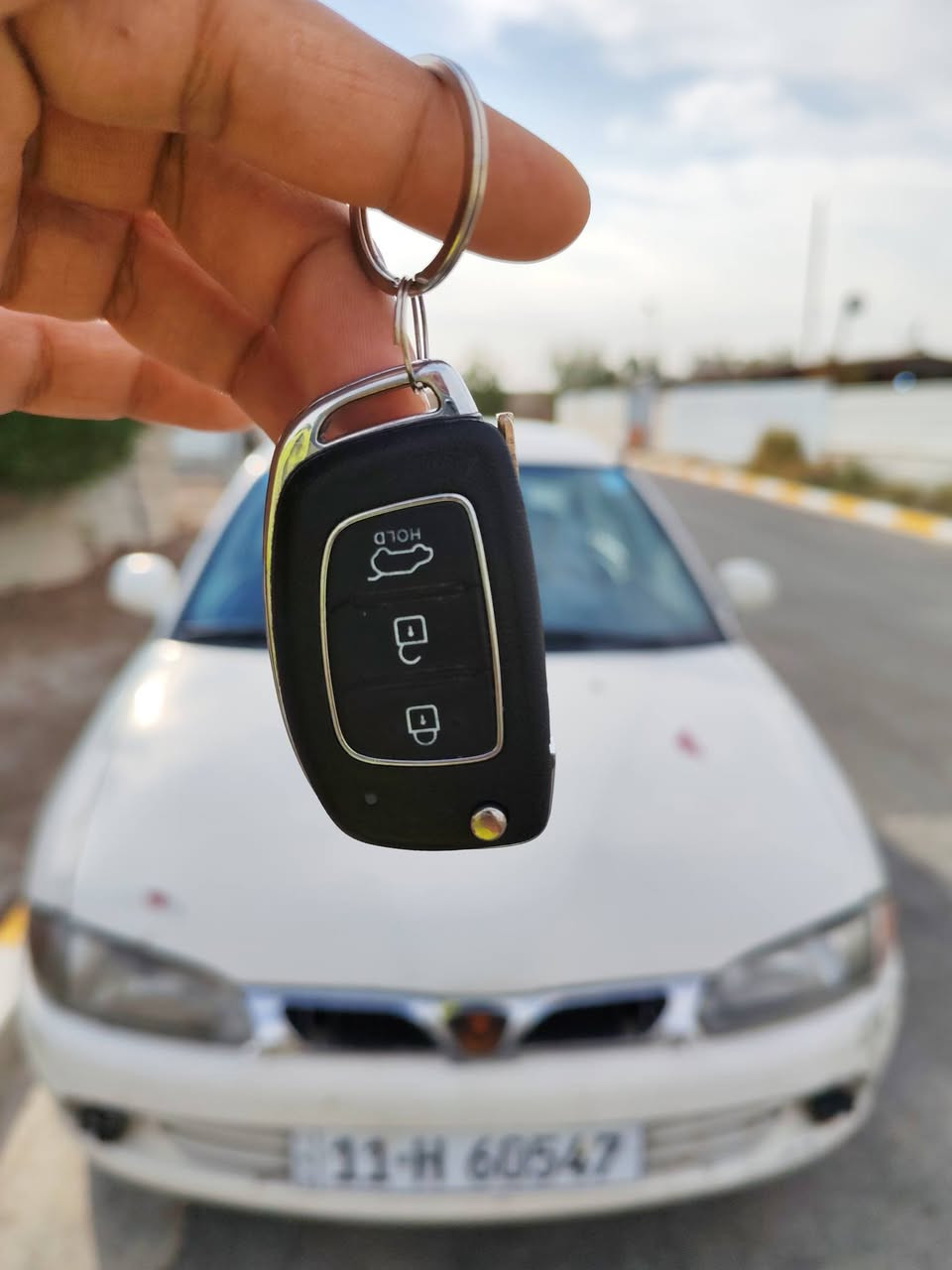 سلام وعليكم
بروتون موديل 2004 كير اوتماتيك تبريد شغال وايضا تدفئه بيه صدرها زين مابي شي غرفتها حلوه بعده جديده بيه شاشه اندرويد مصبوغه حزام السياره رقم بغداد السعر 43 وبيه مجال الطيبين مكان السياره بغداد حي جهاد موبايل ***********
