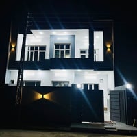 مجمع طيبة ٢ • ٢٠٠م • طابق ونص