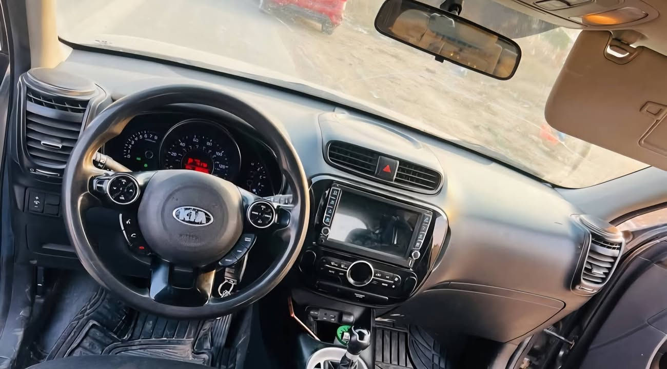 كيا صول موديل 2017 
بيها قطعتين صبغ
محرك 2000 دوش 
ماشيه سبعه وثمانين الف 
جاهزه من دعاميه لدعاميه 
عنوان بابل للإستفسار *********** سعر 108
