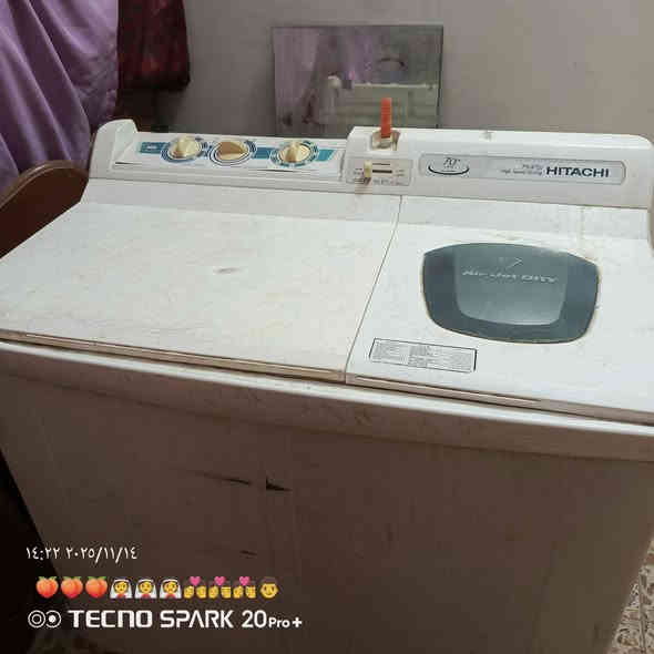 غساله هيتاشي الاصليه شرط الشغل ب60 تغسل وتجفف ناصرية الاسكان الصناعي نظيفه جداً ***********
