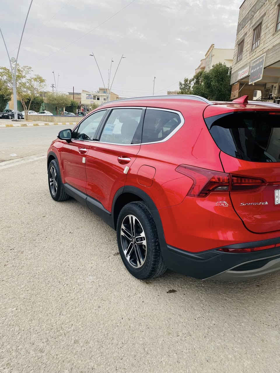 سنتافي 2023 رقم انبار دولي هزه وسنويه  وأرقام جديده ضرره بنيد  وجاملغ. والباب هلال جاملغ  خلفي بس صبغ ضربه سطحيه شخوط
ماشية : 44 ميل 
مواصفات السيارة : فول الفول عدا الفتحه
بصمة
جنطة كهرباء 
تشغيل عن بعد 
كشنات كهرباء عدد ٢
رادارات  و حساسات امامي خلفي
تحديد مسار وسياقه ذاتيه
ثلاث انظمه للقياده
قطعتين تبريد 
كشنات مخمل
كير بيانو 
اوتو هولد
مانع انزلاق
هيتر مراية 
حساس ضباب
شاشه  جبيره كار بلس وكاميرا
تحكمات ستيرن
وبقية المواصفات المعروفة
السيارة جديدة جدًا وما بيها نقص 
السعر  169 كلش مناسب جوه السوك تجي تشوف بعينك وتدلل 

***********
