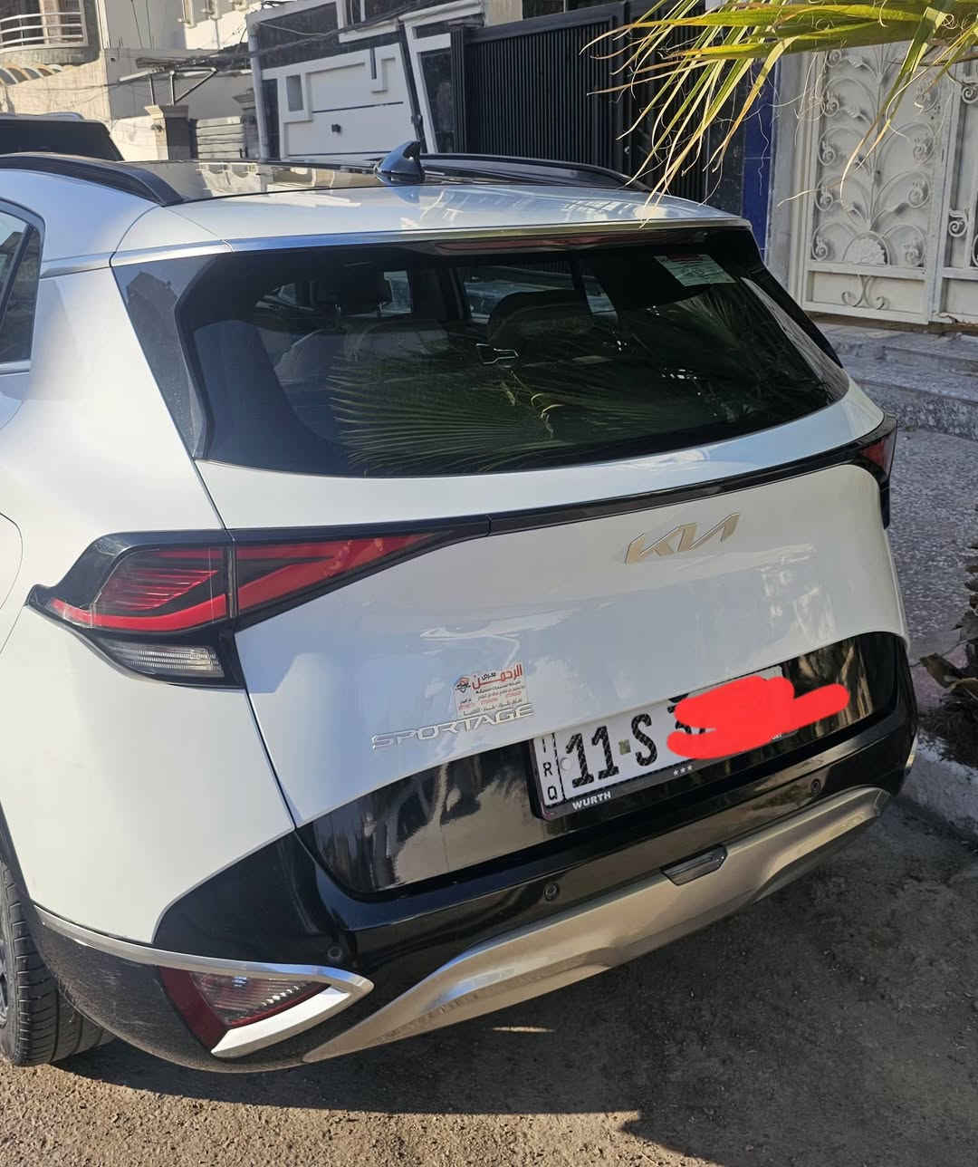 السلام عليكم
كيا سبورتج  ٢٠٢٣ خليجي للبيع 
السيارة بانوراما بيانو بلاك الكراسي الاماميه كهرباء 
تدفئة ستيرن و مقاعد اماميه
ماشيه ٦٤ الف 
الرقم بغداد باسمي 
السونار مرفق بالصور السيارة نظيفة و على أيدي 
الشراي يتصل على هذا الرقم بي واتس اب
 وكل الهلا بي
***********
