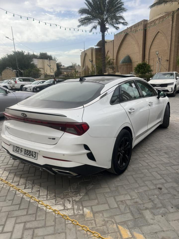 كي فايف جيتي لاين 1.6 تيربو  موديل 2021 بأسمي هزه لشهر 7 فول ماشيه 75 الف كم كدامك الصور الحادث وسونار مال مندلاوي كل تفاصيل واضحه تعجبك خابر واتساب او ع رصيد العنوان بغداد حي الجهاد السعر 145 
***********
