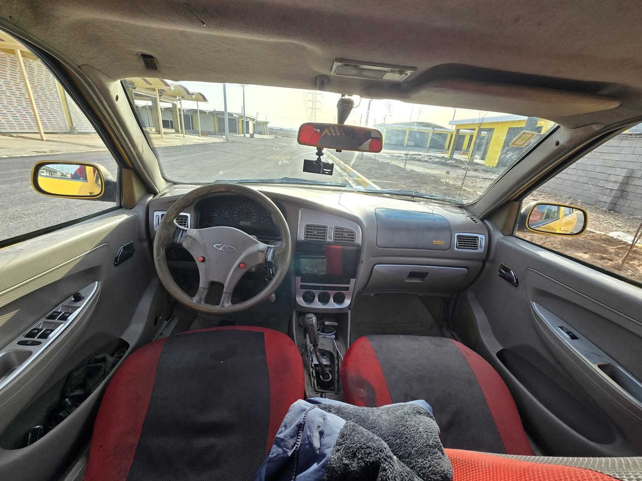 لبيع شيري كوين 2010 رقم بغداد محرك بلاد
تبريد تدفئه كله شغاله تخم تاير جديد صدر جديد 
سياره جاهزه 
السياره باسمي شرط غرامات و هيئه السنويه ماساقطه
بيها ستيكر بانزين فعال وكاله تحويل حاضر ديالى خانقين
***********
