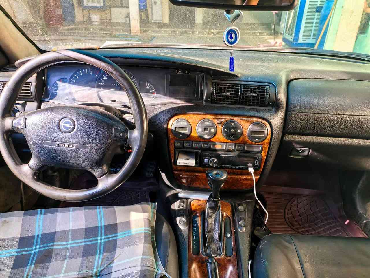 اوميكا بزون موديل 1996بسمي سنويه جديده إلى 2031هزه جديده صبغ عام لجماليه بدون ضربه او معجون فول مواصفات بس التبريد عاطل الشراي يتصل ***********مكان السياره بزاخو ماارد على التعليقات
