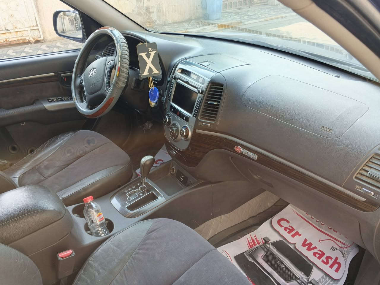 سنافيه 6سلندر رقم بغداد بسمي مشروع وطني رقم نكليزي لغاية 30
حادثهه جاملغ وباب جه السارئق بدون ايربكات ولادواخل تصليح مع صبغ القطعتين السياره فول مواصفات فتحه بالسقف تبريد تدفه طخم تاير باتري جديد كامله مابيه اي نقص السعر 120بس شرط التحويل للستفسار لاتصال على الرقم ***********
