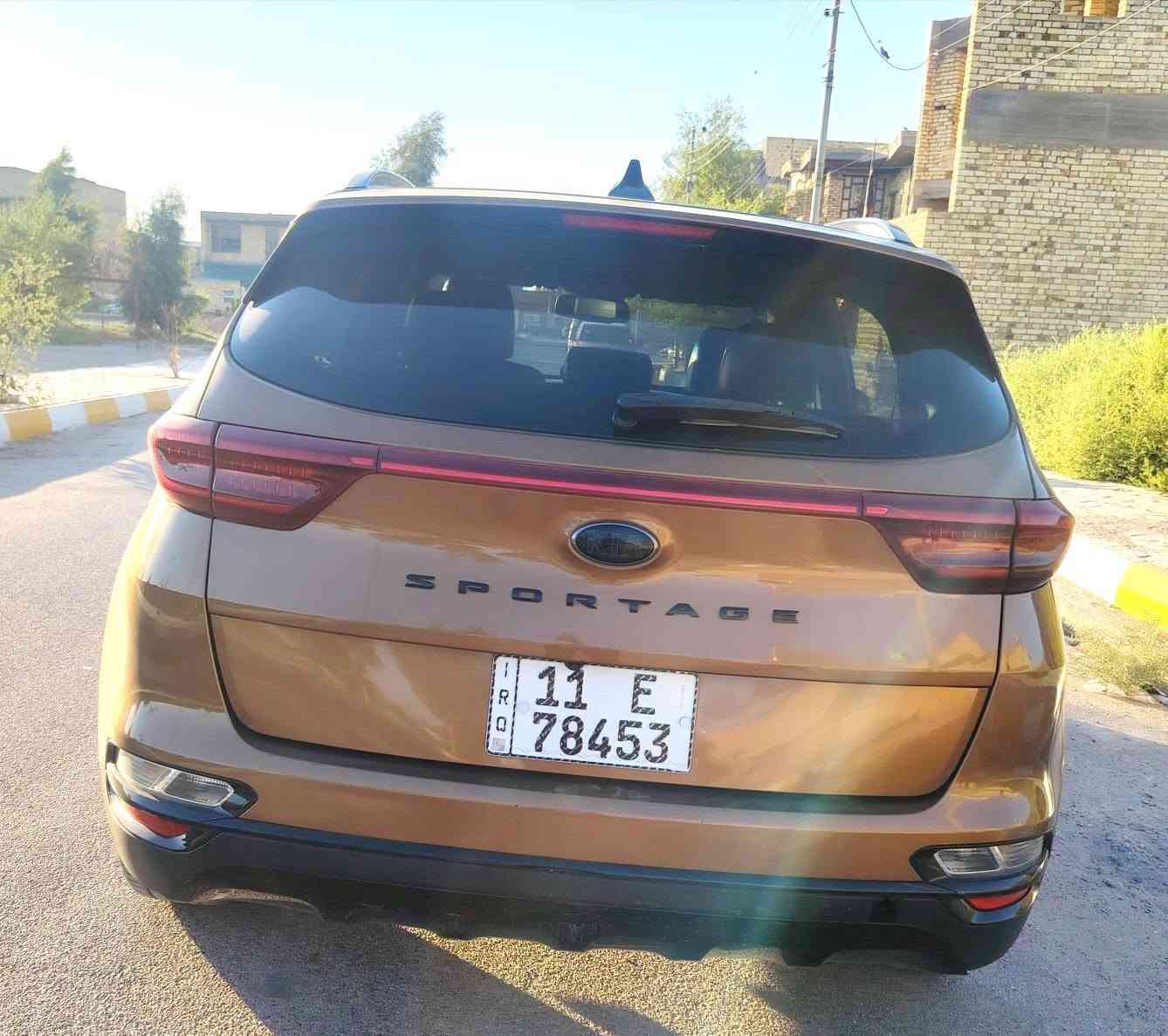السلام عليكم
كيا سبورتج 2021 

رقم بغداد بسمي

ضررها جاملغ وبنيد بدون دواخل 

محرك2400 بنو راما اشاير كهرباء لاين زنون بلاد لد امامي خلفي شاشه كبيره كامره دواره قياده ذاتيه رادار نقطه عمياء 

داخل جلد بصمه تشغيل 🔛 بصمه ابواب تبريد تتفئه كشنات تحكمات ستيرن كامله سعر 145 بيها مجال بسيط 

*********** ناصرية, ذي قار
