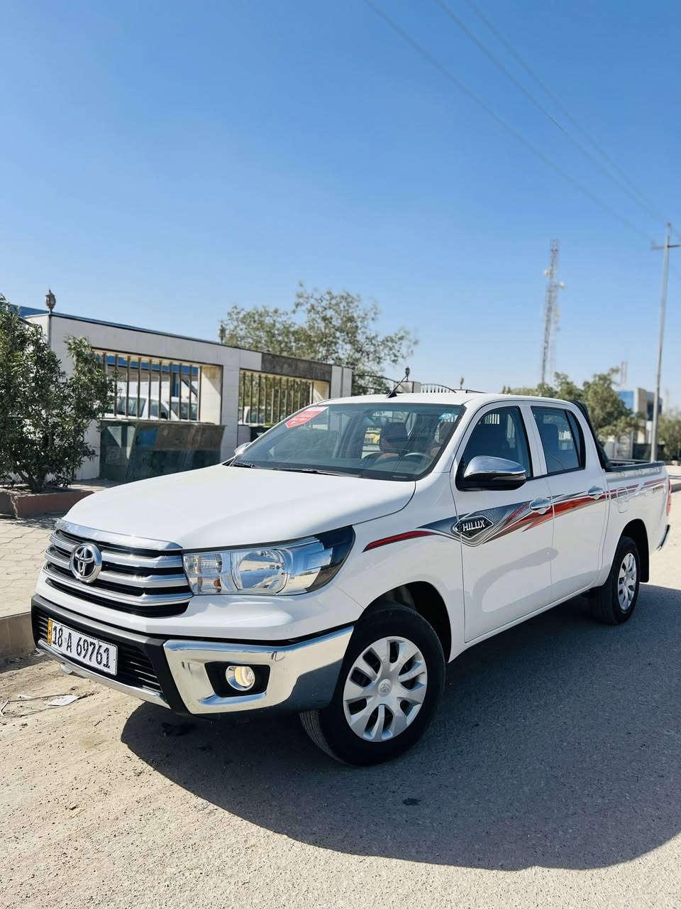 تويوتا هايلوكس 2024 ساز ام الضمان 
مكفول كفاله عامه وضع شركة
سياره كلش جديده ماشيه 41 الف
رقم بابل دولي باسمنه
كير عادي فول مواصفات 
بنيد جكات+ باب جكات
شاشه+ حساسات خلفيه+6 سماعات
العنوان بابل الشوملي 
السعر 252$ وبيها مجال استفسار 
*********** 
***********
