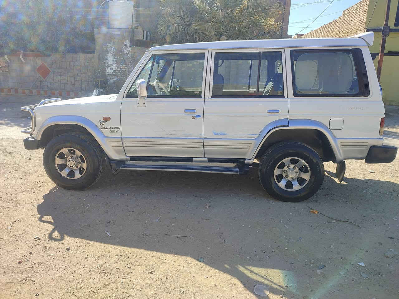 سلام عليكم كالوبر للبيع موديل 97رقم بغداد سنويه 2027 سياره حلوه مكفوله من ضربه ومن صبغ سياره جاهزه من كلشي تخم تاير وحداديه كير اوتو لوكير شغال مكينه ناعمه وباتري جديد عنوان بابل حمزه الغربي سعر 60 وبيه مجال الاتصال بالرقم ***********.   .....‏‪0771 948 3406‬‏
