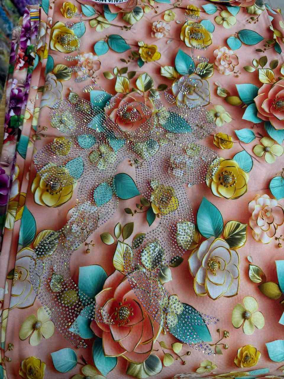 مخور رمضاني موديلات جديده 🌺
خاصة للفساتين والدراعات ودشاديش رمضانيه 😍

والسعر جدا مناسب قطعه فقط ب 10.000 

قماشه كشمير 3D الاصلي مابي لايلون 
القطعه مترين ونص مطرز صدر وردن ستراس حراري الاصلي 
توصيل لجميع المحافضات 5.000 
متوفر جمله ومفرد كميات


**إذا كنت صاحب هذا الإعلان وتريد حذفه لأي سبب، رجاءا أرسل رسالة إلى الدعم الفني**