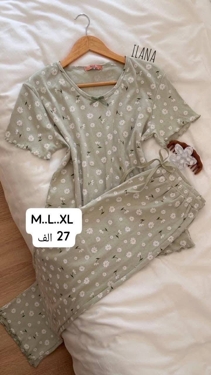 من ماركه Mini Moon 🌙 
افضل الخامات ##التفاصيل على الصور 📷 
بيهن قياسات نباع قبل النشر


**إذا كنت صاحب هذا الإعلان وتريد حذفه لأي سبب، رجاءا أرسل رسالة إلى الدعم الفني**