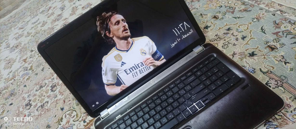 السلام عليكم 

لابتوب نظيف للبيع 
نوع الجهاز: HP Pavilion dv7 Notebook PC
معالج:i7-2670QM انتل 
هاردسك سريع SSD بمساحة 238 جيجابايت (من شركة TEAM
8 جيجابايت DDR3
بطارية تدوم 3 ساعات (حسب الاستعمال)
بيه مشاكل بسيطة بل سماعة والكامرة ما تشتغل 
السعر 175 وبيه مجال الطيبين 
*********** واتس وموجود ماسنجر Singapore
