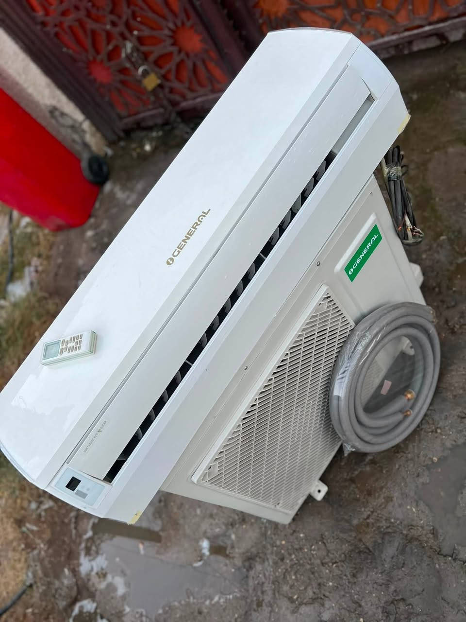 السلام وعليكم اخوان للبيع سبلت جنرال ماليزي ٢ طن الاصلي 
نضافه95/100 تبريده ثلج ❄️☃️🧊+تدفئه 🔥🐦‍🔥❤️‍🔥 كامل مكمل جيب وشد بواري جدد ريمونت وايرات اخوان 
 السبلت كله على وضع الشركه  الجهاز رديتراته زرك  
غازه مقفول مالت الشركه22 R مغسول وجاهز 
بعد معروف الجنرال الماليزي  بتبريده ودفعه القوي جاهز بس عليك تشده  
السعر 425 وبي مجال بسيط 
اخوان السبلت مو  انفيرتر ماطور T3 
شارع فلسطين ***********
