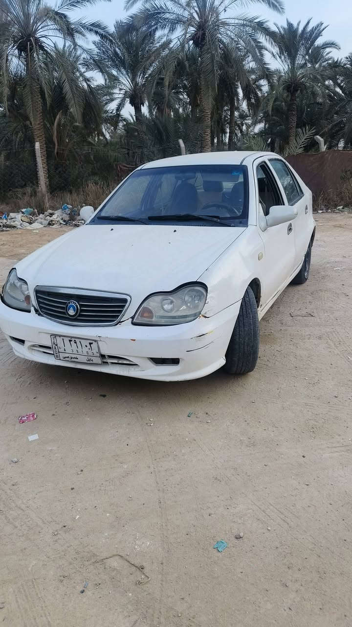 السلام عليكم
سيارة جيلي موديل 2013 سنوية لل 29 سيارة بيها خيط بخار وراعيه متوفي بس اهله موجودين السعر ١٧ وبيه مجال بسيط. 
***********
